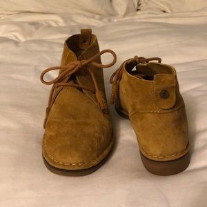 Hush puppies. Size 7